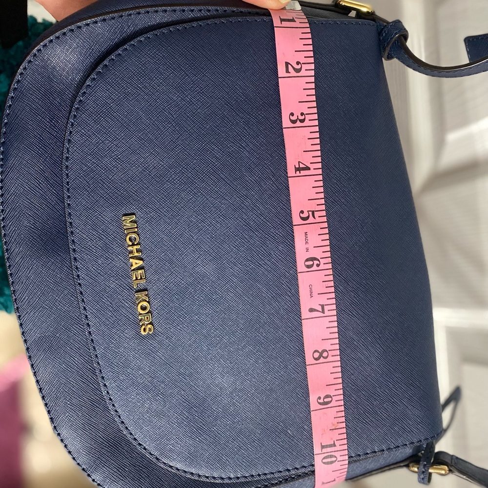 Michael Kors Dark Blue Hamilton Crossbody Bag with Gold Details - Picture 13 of 16